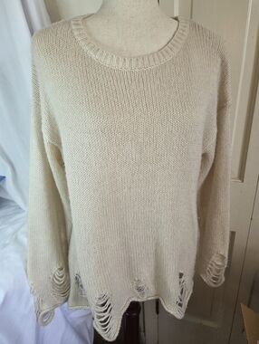 White Fox White Label Distressed Sweater Pilling Grunge Look XS Oversized